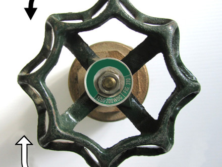 gate valve operation