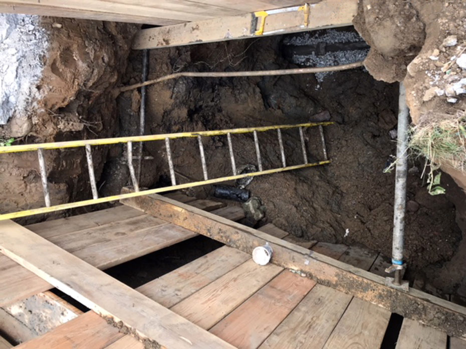 cast iron sewer pipe repair