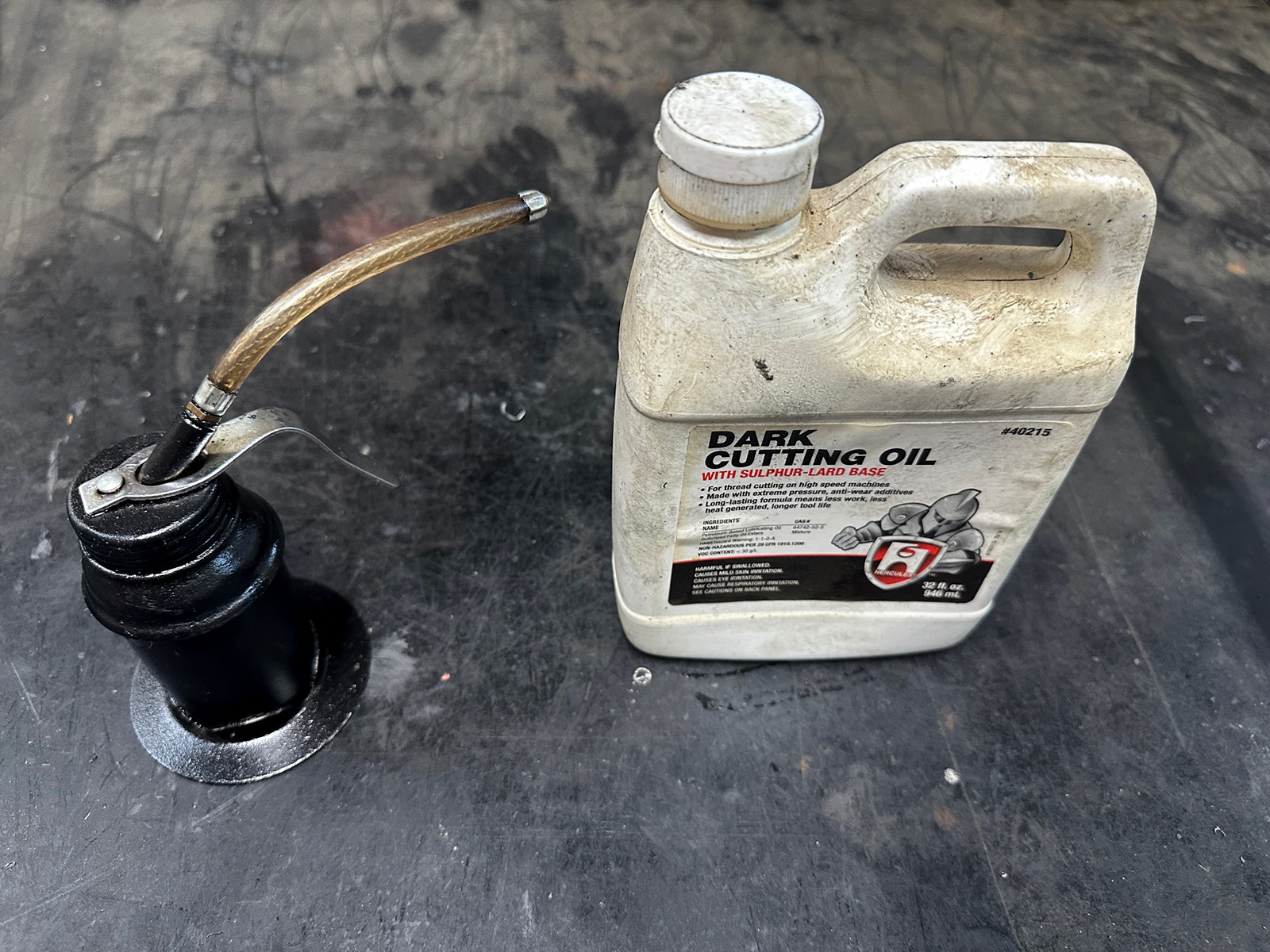 The Ultimate Pipe Threading Guide With Videos: Learn How to Thread Pipe for Plumbing or Gas 3 cutting oil