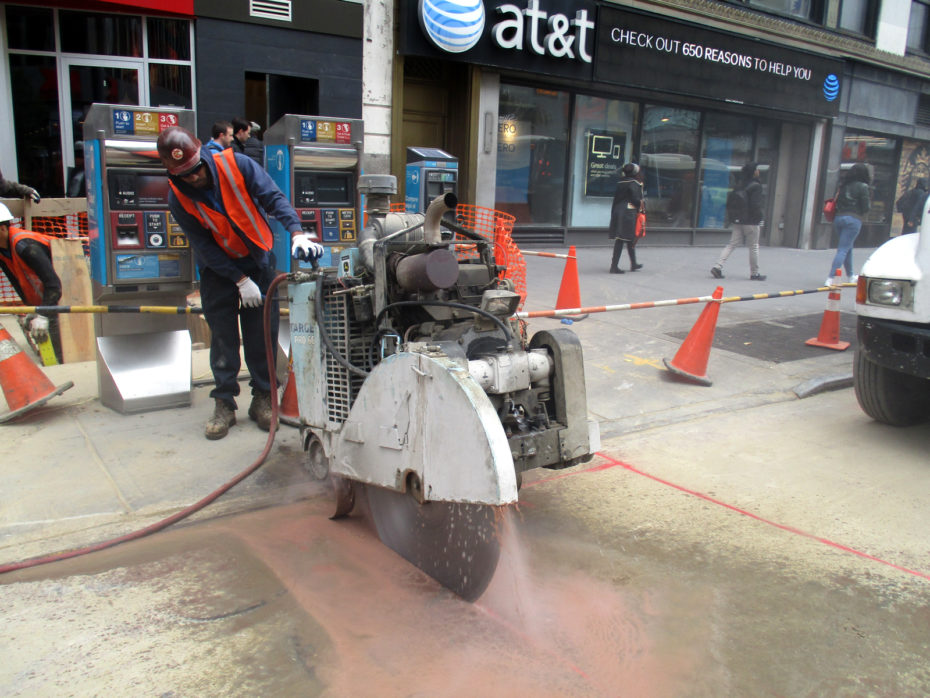 roadway saw
